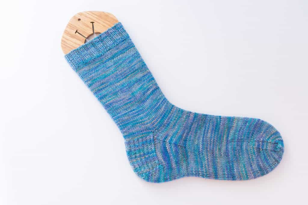 Basic toes up socks with a wide rib stitch on the KB “Hers” sock loom (56  pegs) : r/LoomKnitting